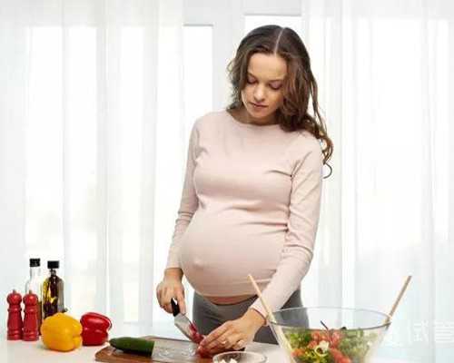 借卵生子孩子随谁_借卵生女儿,国外借卵做试管费用大概要多少钱？费用10万够