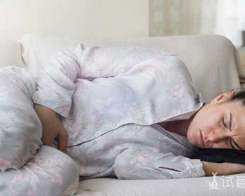 四川胚胎移植费用大概多少钱,四川第三代试管婴儿多少钱