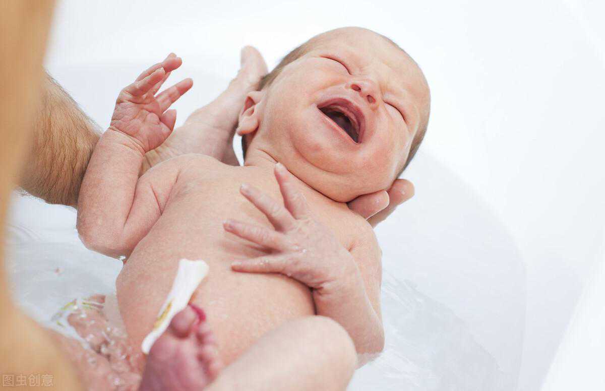 武汉中心医院供卵_武汉30万找代妈_新生儿脐带护理有三忌，男女宝宝有区别，
